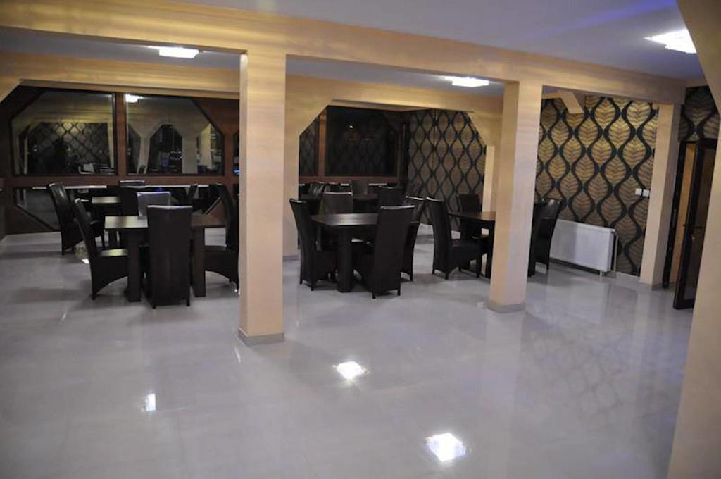 Pensiunea Brancoveneasca Câmpulung Exterior foto